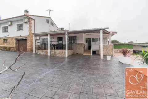 Chalet en calle Principal