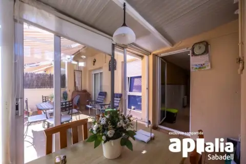 Piso en calle Sabadell-Prat Lluçanes