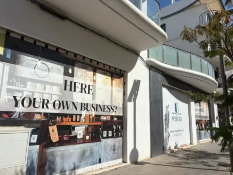 Local comercial en calle de la Caridad