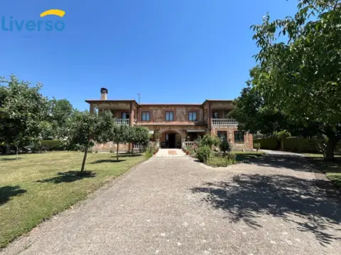 Chalet en Los Balbases