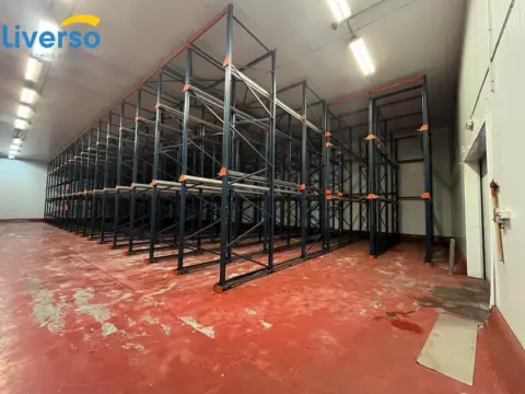Nave industrial en Villimar