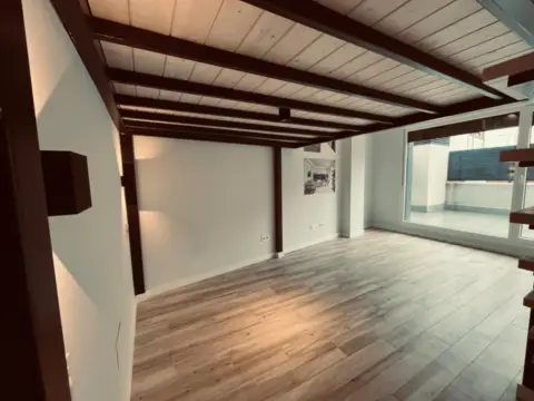 Piso en calle Humilladero