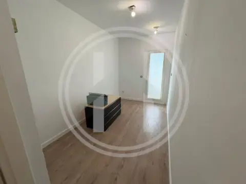 Piso en A 5 Min. del Centre