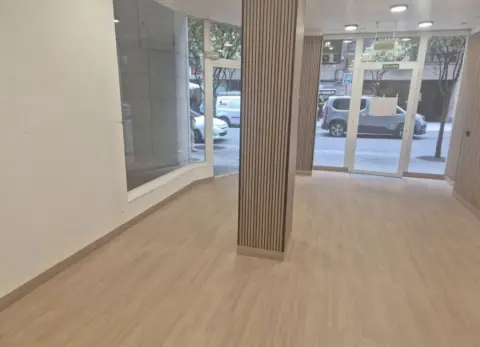 Local comercial en calle del Progreso