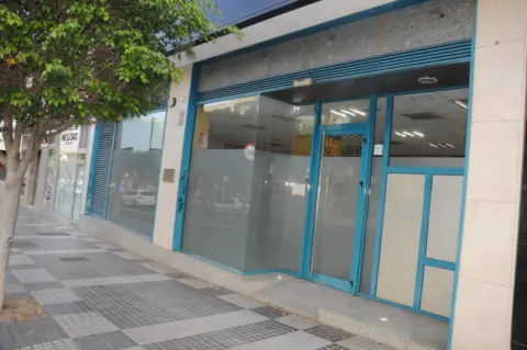 Local comercial en Avenida Pintor Felo Monzón