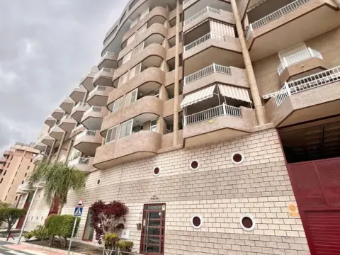 Piso en Avenida de Colón