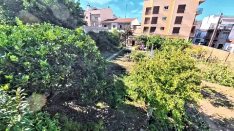 Terreno en Les Roquetes- Ajuntament