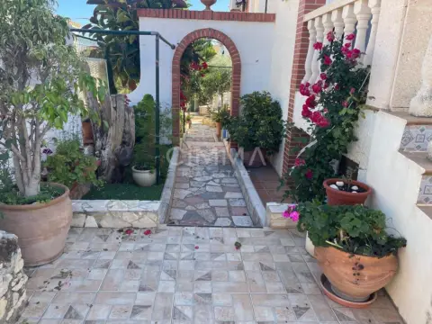 Casa en Avenida de las Acacias