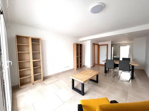 Piso en Carrer d'Al-Homaydi