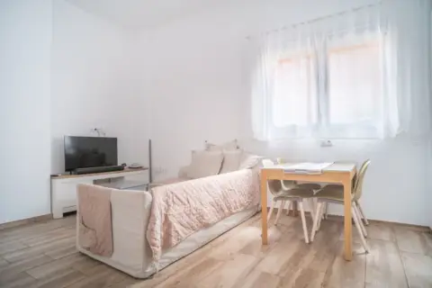 Piso en Avenida Islas Canarias, 105