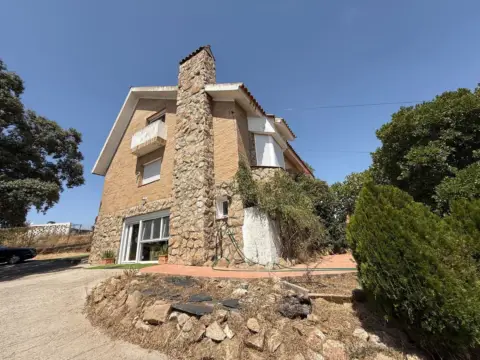 Chalet en Avenida de El Escorial