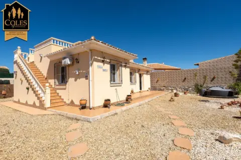 Chalet en calle Limaria