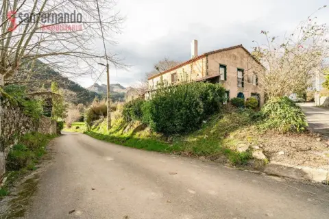 Casa en calle Barrio de la Lombana