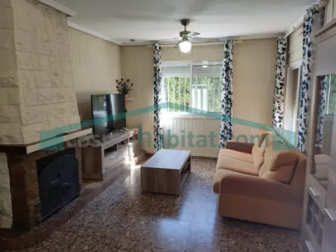 Chalet en Urbanización Bonanza