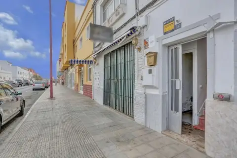 Piso en calle Almirante Lallemand