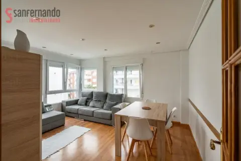 Piso en calle del Doctor Enrique Oti, 8