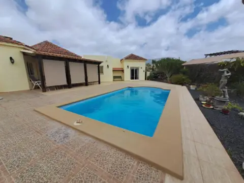 Chalet en calle Virgen de la Caridad