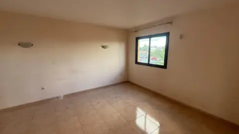 Piso en Avenida Pedro y Guy Vandaele