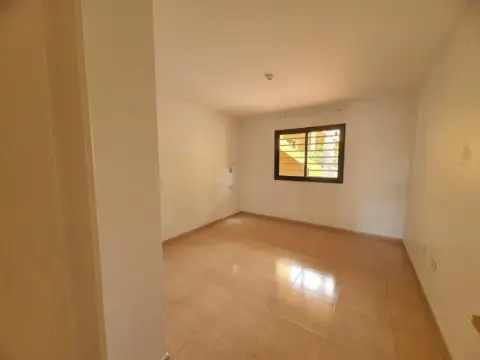 Piso en Avenida Pedro y Guy Vandaele