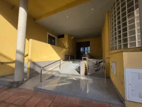 Piso en calle Hermanos Machado, 2