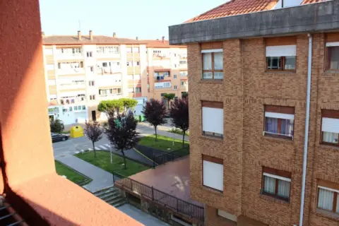 Piso en Santiago de Cartes