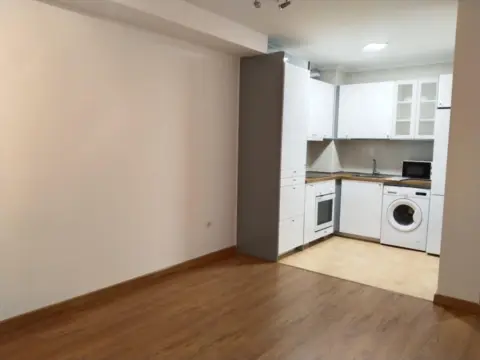 Piso en calle Luzmela