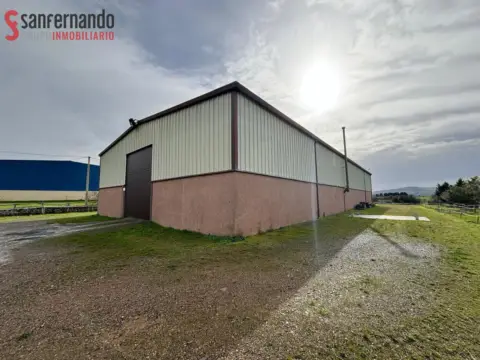 Nave industrial en calle de la Gandara