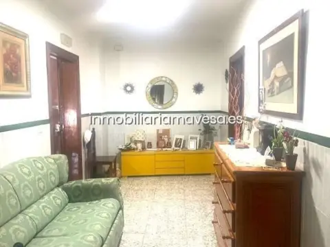 Casa en calle de Salvador Allende