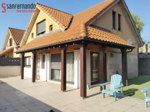 Chalet en Barrio de los Vispieres