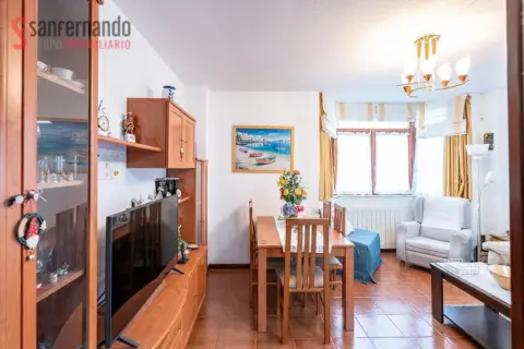 Piso en calle Playa de Usil, 543
