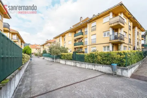 Piso en calle de la Garoja, 4