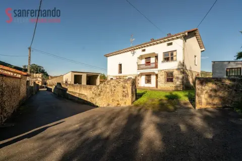 Casa en Barrio de Viallán, 248