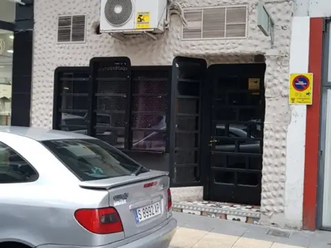 Local comercial en La Llama