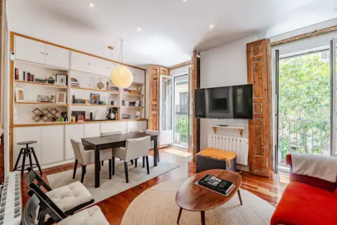 Piso en calle de Zaragoza, 6