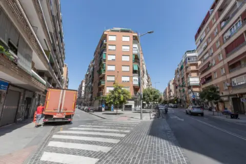 Local comercial en calle Arabial