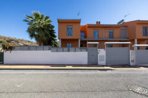 Casa en calle Miguel Valle Tendero