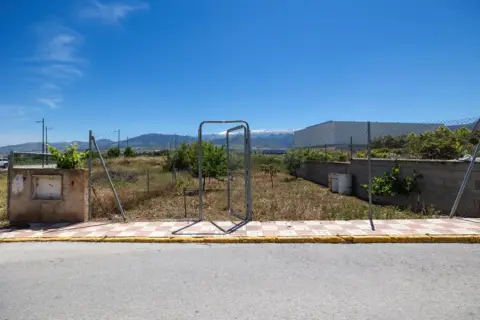 Terreno en calle de los Jardines