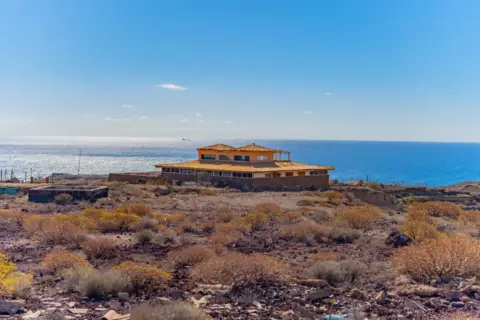 Chalet en Urbanización Tajao