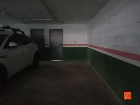 Garaje en Escoles