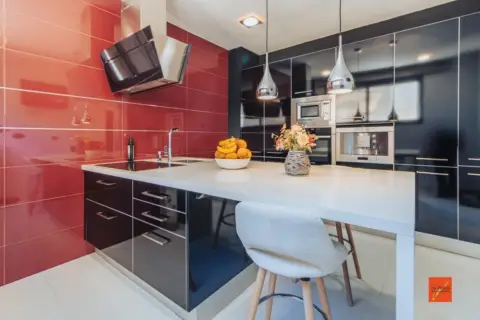 Casa adosada en calle Sta Coloma