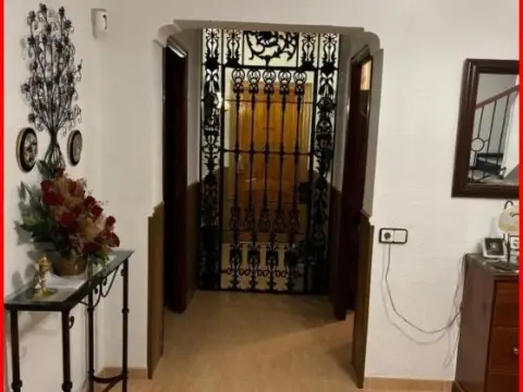 Casa en calle de la Acequia