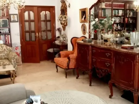 Piso en calle del Duque de Hornachuelos