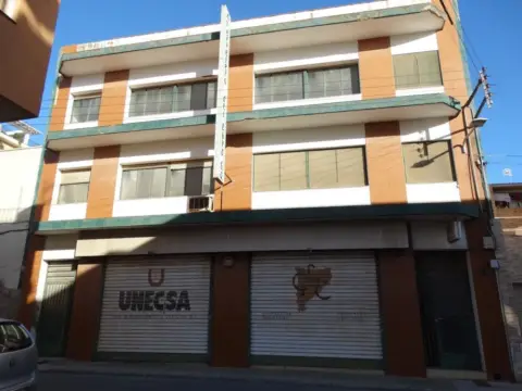 Commercial space in Carrer de la Ronda, 40