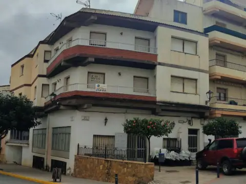 Edificio en Purchena