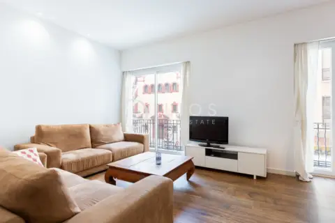 Piso en calle del Pintor Salvador Abril