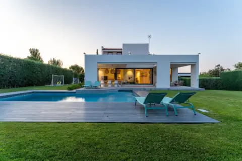 Chalet en calle de Mikonos, 12