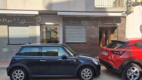 Local comercial en calle Apolo
