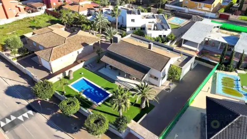 Chalet en calle de Loma Farias, 23
