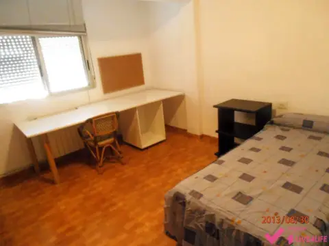 Habitación en Carrer del Doctor Vicente Pallarés Iranzo