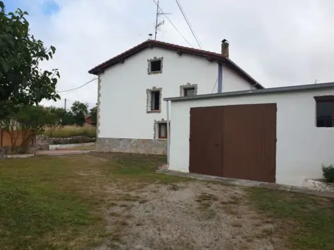 Casa rústica en calle San Llorente, nº 15
